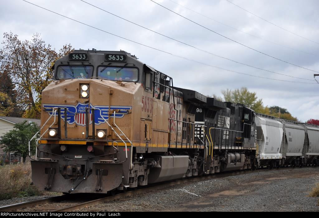 Sand train cruises west approaching Central